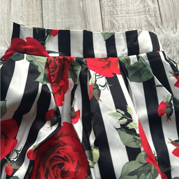 Maxi - Picture 4 of 4